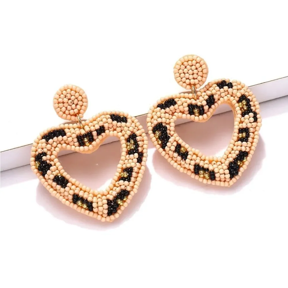 Beaded Heart Dangle Earrings ❤️